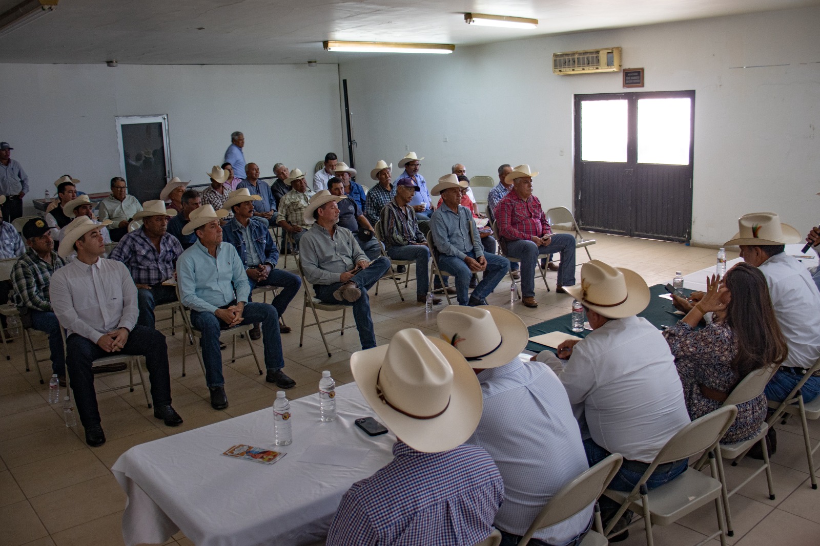 Por instrucción del Gobernador Durazo nos reunimos con AGL del sur para juntos afrontar la situación de productores: Celida López